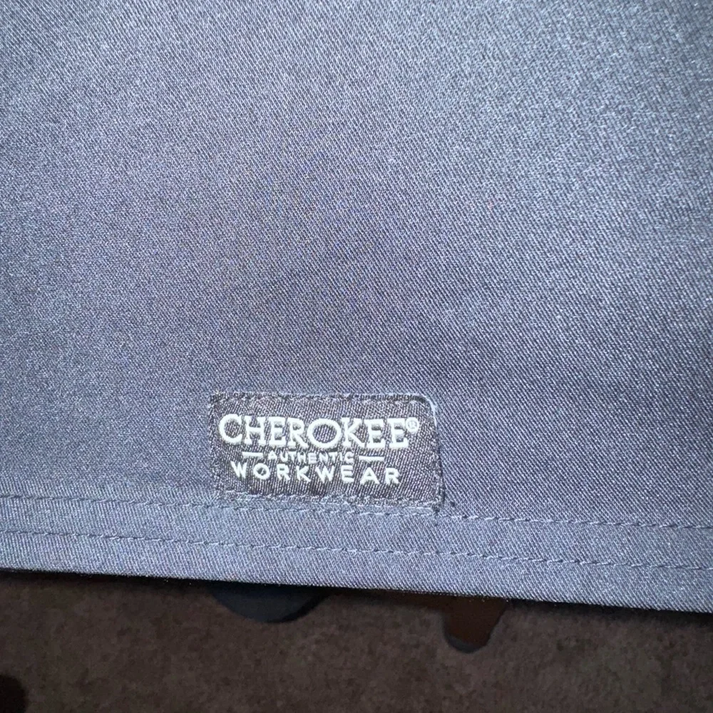 Cherokee Women's Black Scrub Top - Picture 6 of 8